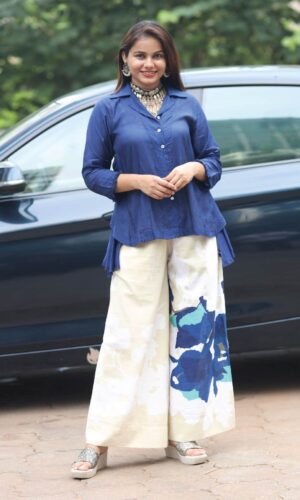 BLUE SHIRT & ROSE PANTS