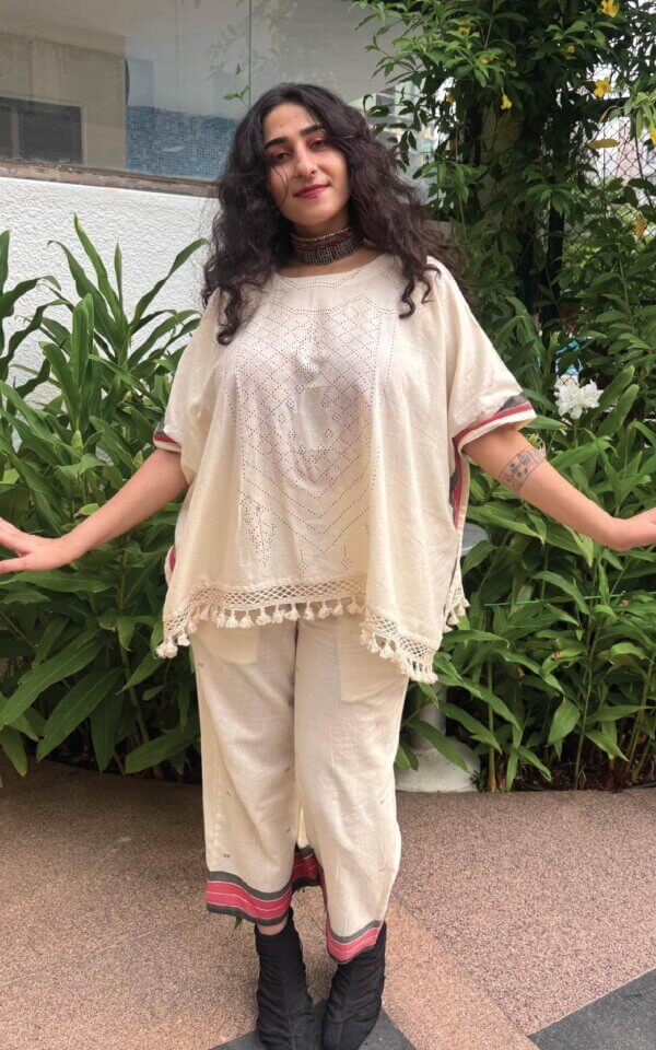 FL 2231 White tipka FARASHA - Image 3