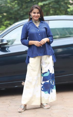 BLUE SHIRT & ROSE PANTS